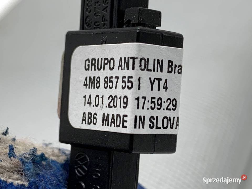 OSŁONA PRZECIWSŁONECZNA LEWY AUDI Q8 BLENDA