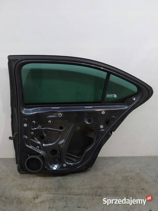 DRZWI PRAWE TYŁ SEDAN Skoda Superb III 2015 Rok produkcji 2019