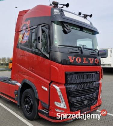 Ciagnik Volvo Fh nowy model tez leasing ciagnika Warszawa