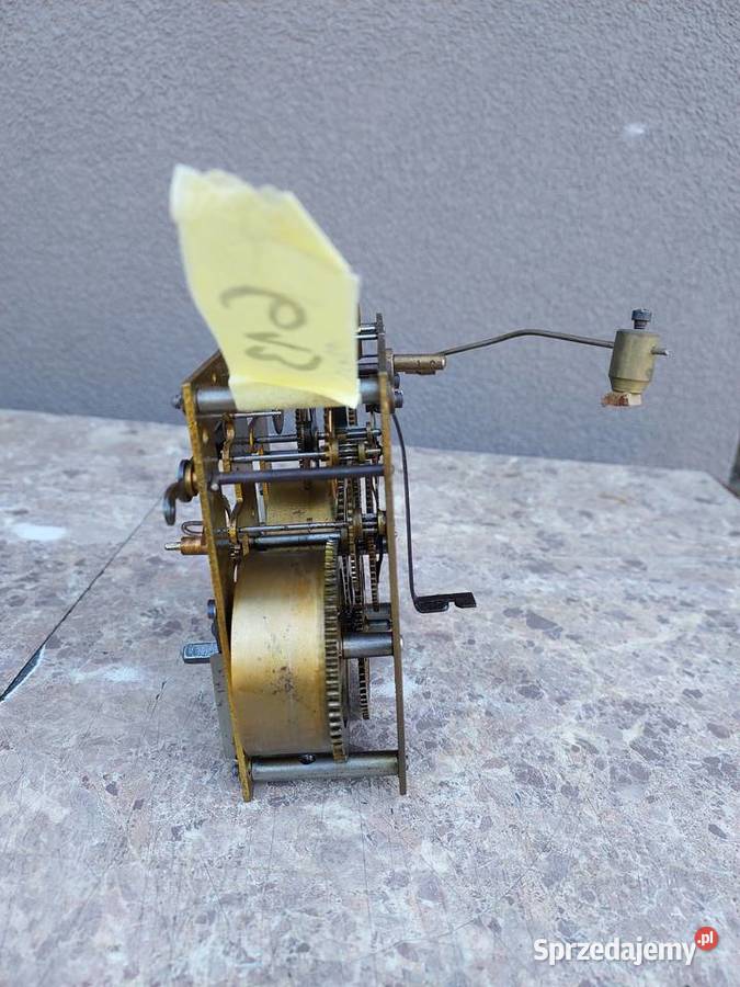 613 Mechanizm starego zegara ściennego PHS Tczew