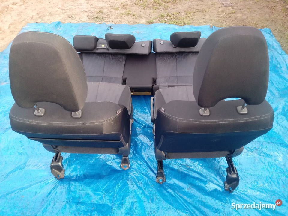 Sprzedam fotele do Subaru Forester 2009
