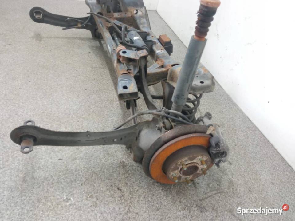 BELKA ZAWIESZENIA TYŁ SANKI ZWROTNICA BL Mazda 3