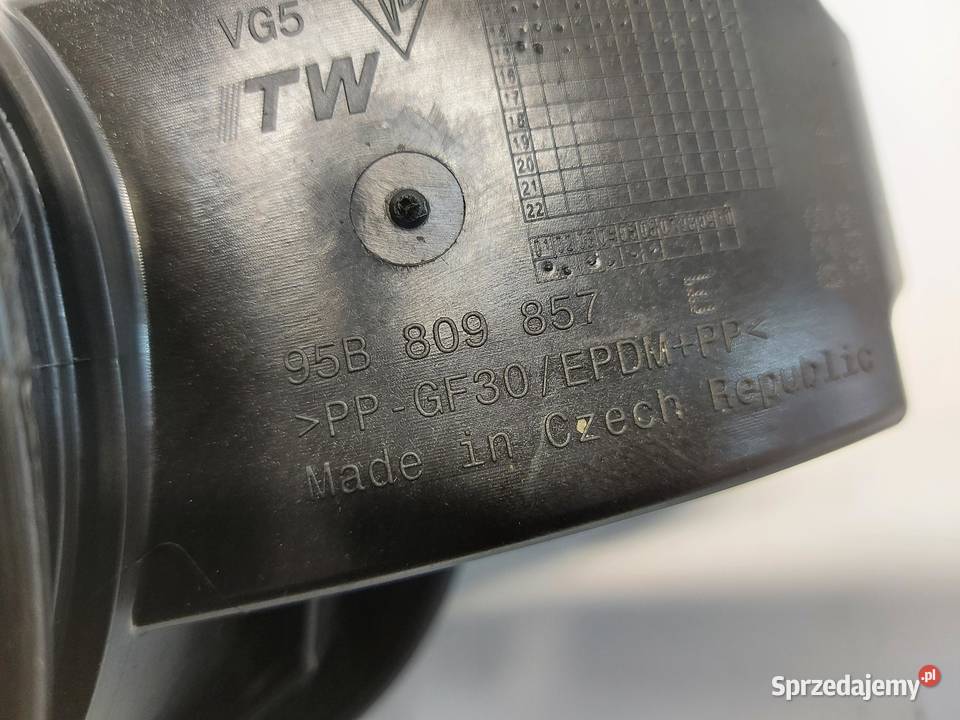 PORSCHE MACAN S 95B Klapka wlewu paliwa LC9X