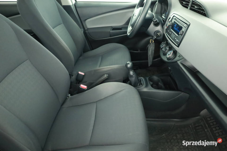 Toyota Yaris 10 VVTi czujnik deszczu