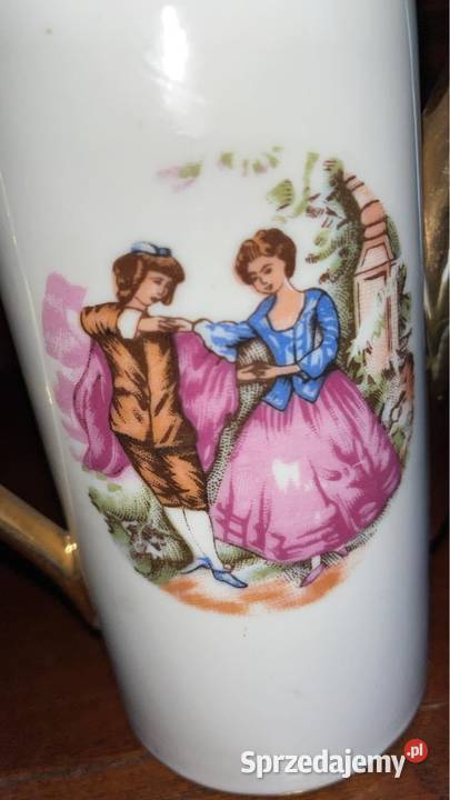 Dzbanek do kawy ze scenkami dworskimi Złocony sprzedam