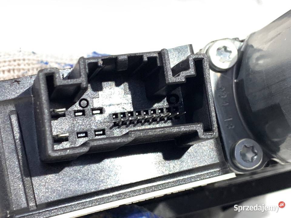 PODNOŚNIK SZYBY LEWY PRZÓD SKODA FABIA III sprzedam