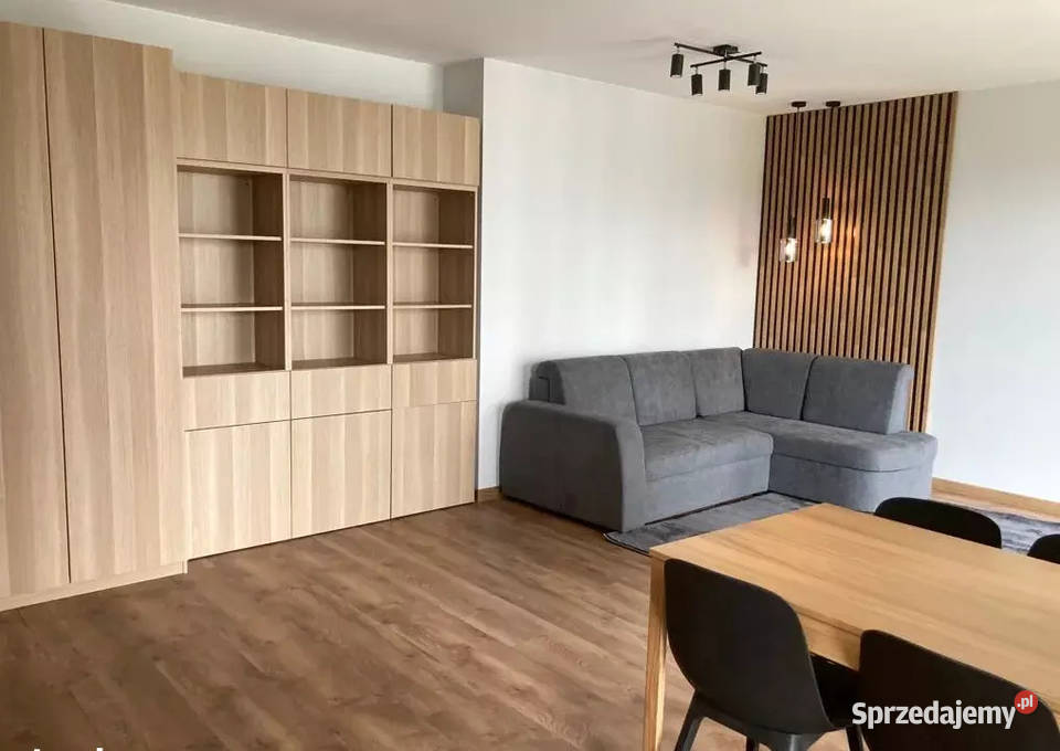 2 pokoje z halą garażową i komórką lokatorską sieć Gdańsk