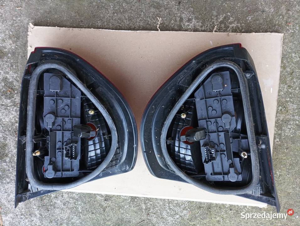 Lampy tylne lewa i prawa Renault Thalia Motoryzacja Lublin