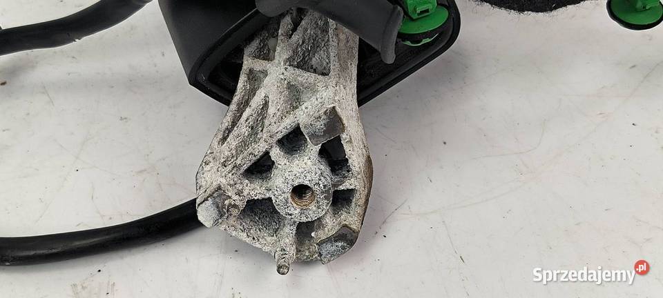 LUSTERKO PRAWE VOLKSWAGEN PASSAT B8 RLINE PIN 13 Lipno