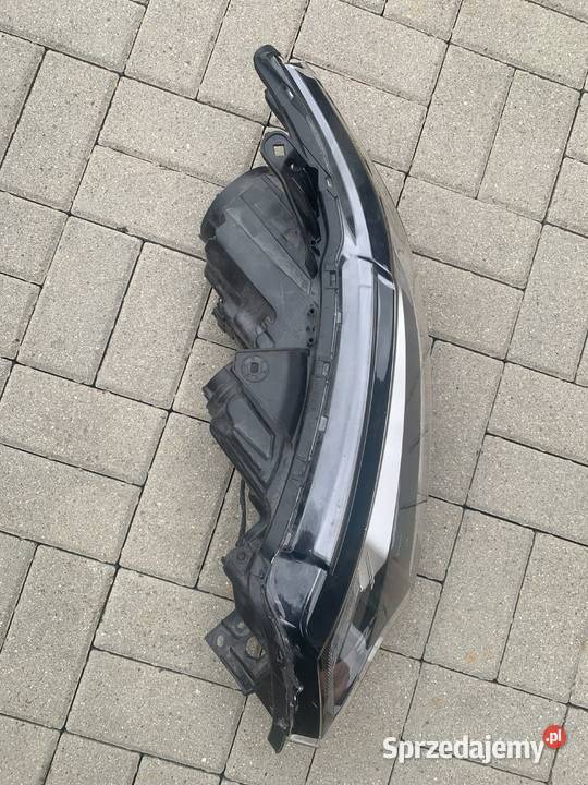 Lampa Prawa Mitsubishi Outlander Pleszew