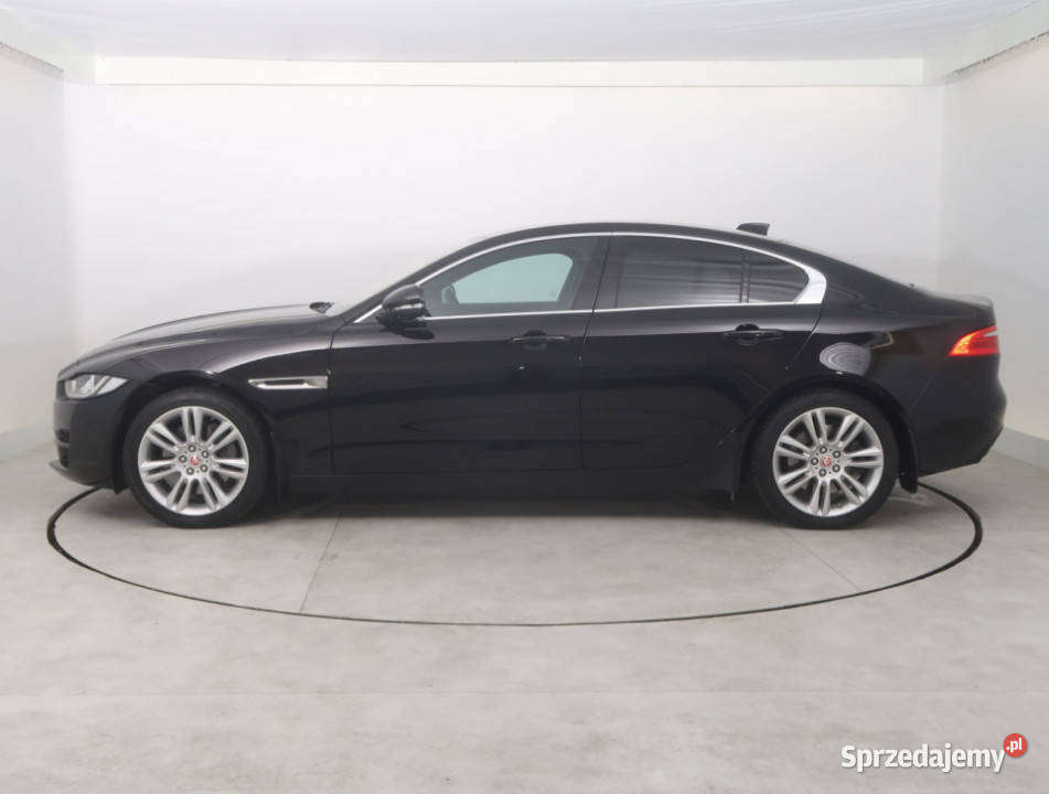 Jaguar XE 25t XE Bielany Wrocławskie sprzedam