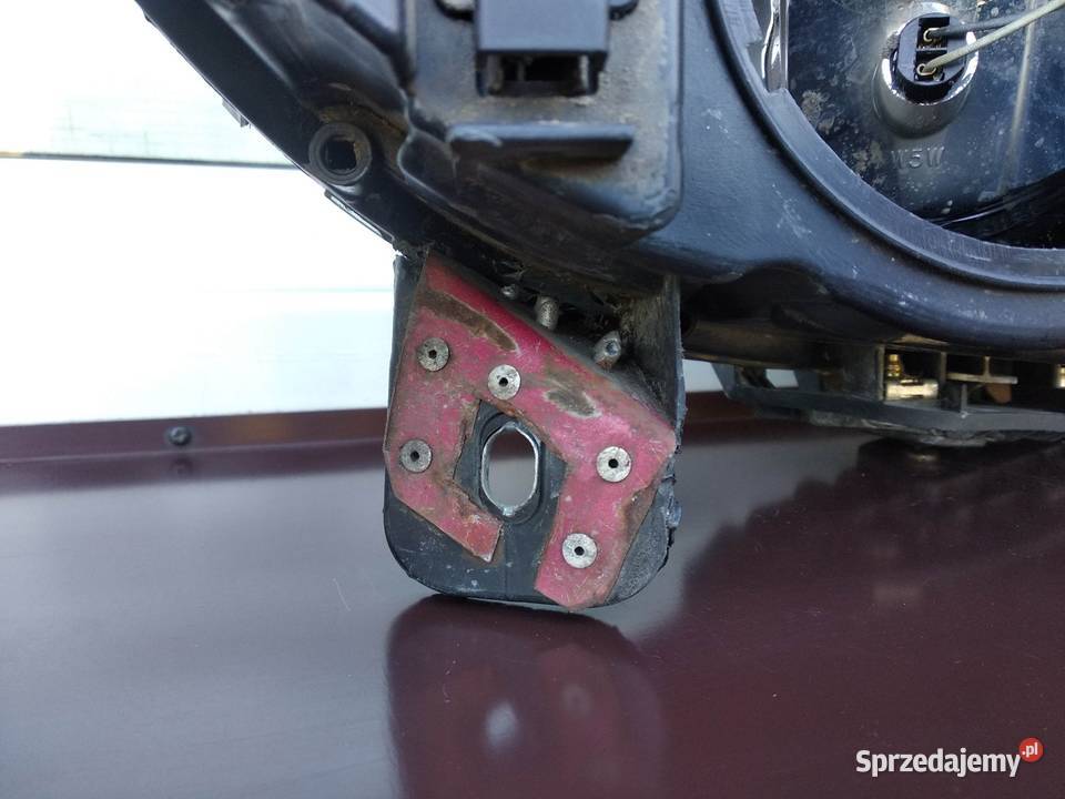 Fiat Linea lampa przednia lewa reflektor przód