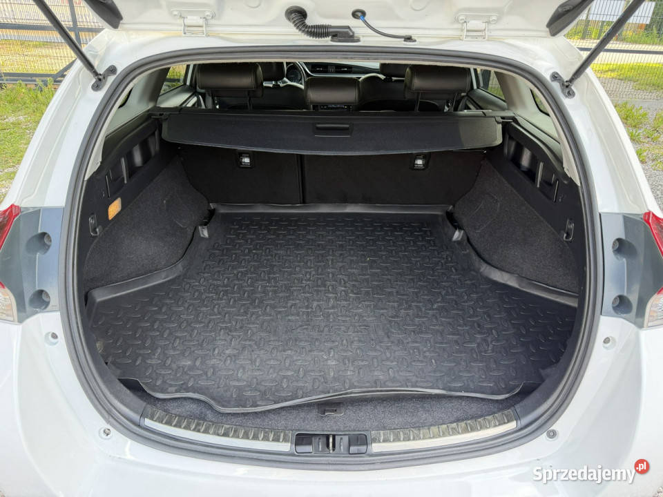 Toyota Auris 18 HSD 136 Prestige Skóra PDC Full Otwock Mały sprzedam