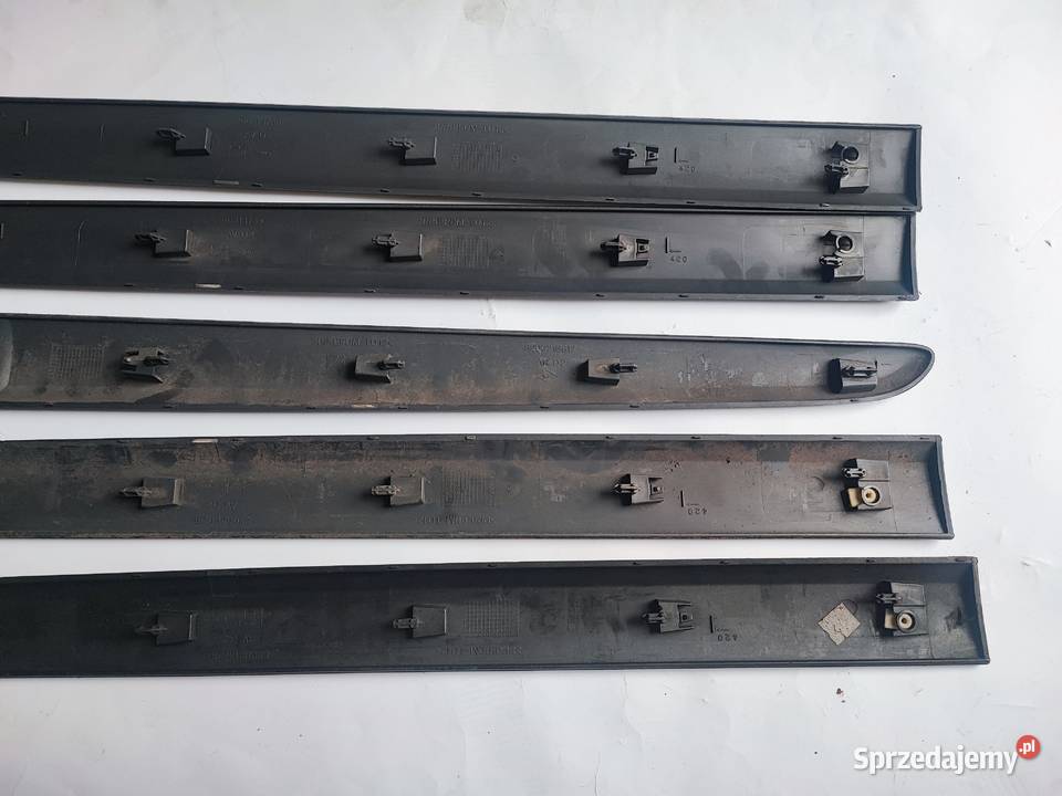 Listwa drzwi Renault Modus listwa boczna ozdobna Lipno