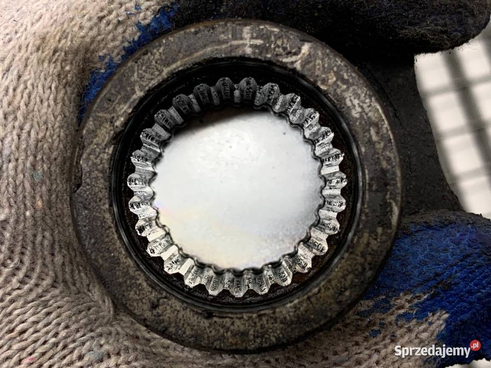 PÓŁOŚ PRAWY PRZÓD OPEL ANTARA A 20 150 PRZEGUB