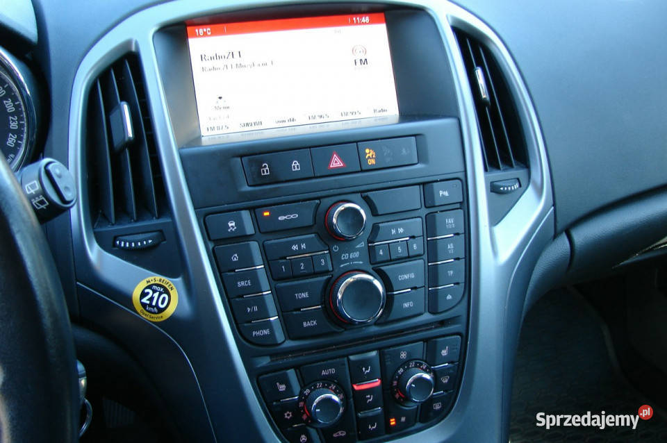 Opel Astra 14 benz 120 J 20092019 Astra