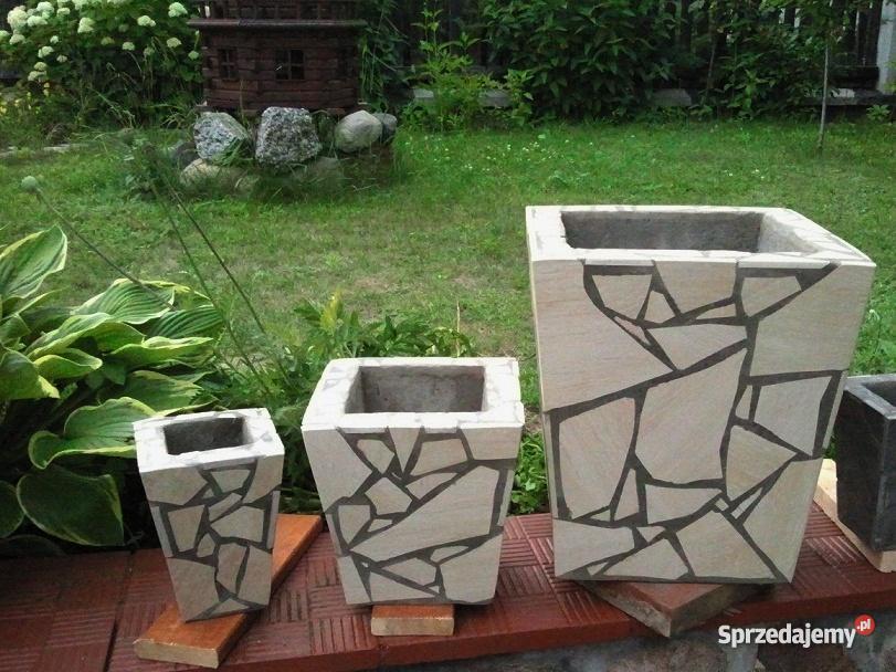 Donice z kamienia Pisz