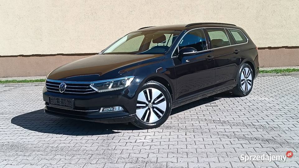 VW Passat B82018r20 TDIFull LEDoryginalny lakier relingi dachowe Zamość