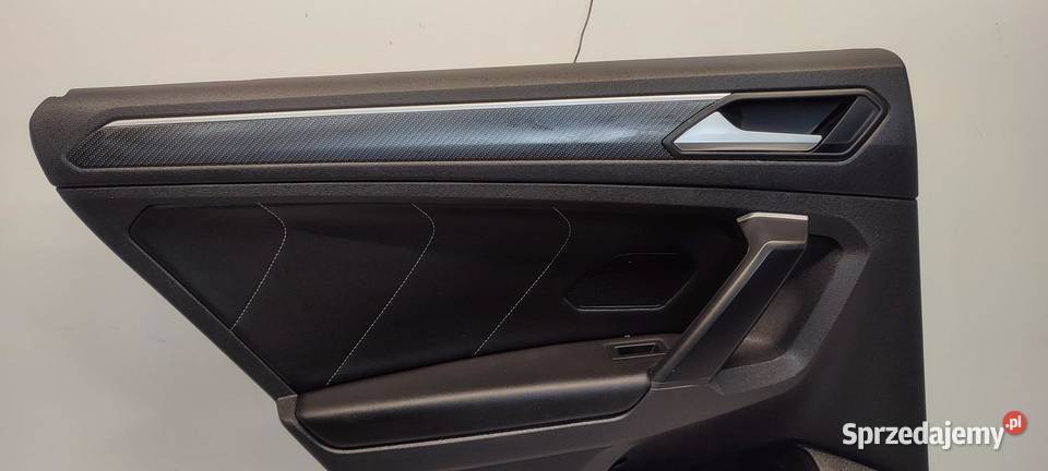 VW TIGUAN II TAPICERKA BOCZKA DRZWI LEWY TYŁ