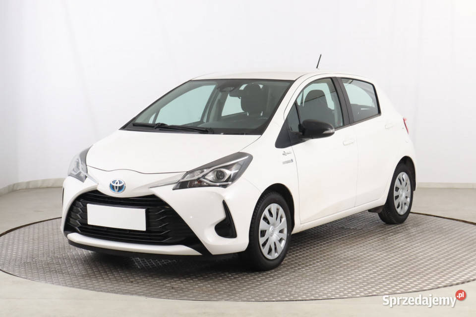 Toyota Yaris 15 Hybrid Zabrze