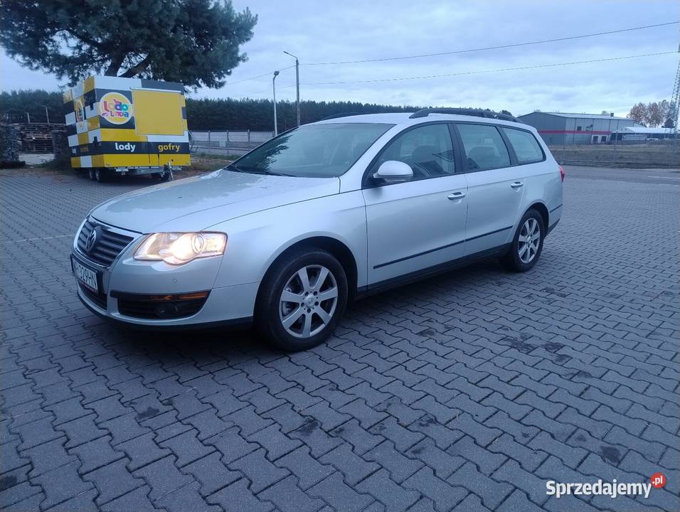 Passat 2008 Automat Serwis PDC przód tył Rok produkcji 2008 Radom