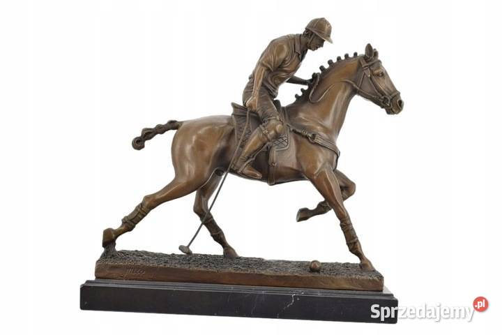 Gracz Polo Jeździec Na Koniu Dżokej Koń Figura Kraków