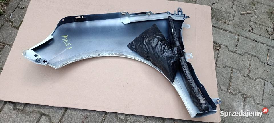 Przedni błotnik MEGANE 4 kod lakieru DV369 sprzedam