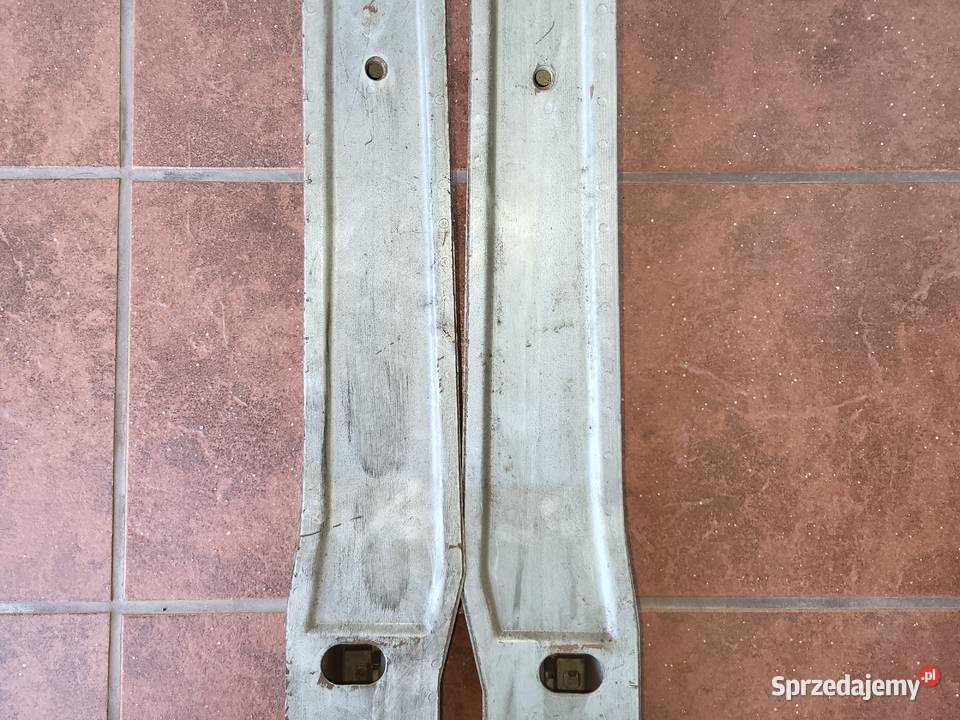Wartburg 353 13 Nowe słupki B prawy i lewy Zestawy naprawcze Piaseczno