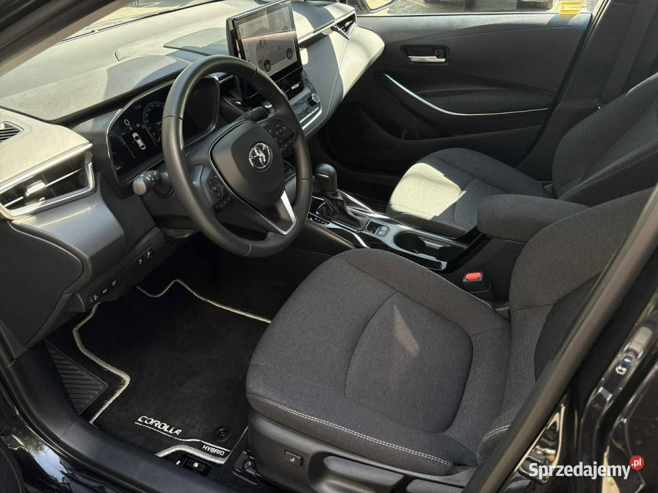 Toyota Corolla 18 Hybrid 140 COMFORT TECH salon