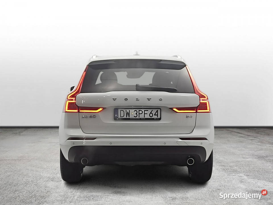 Volvo XC 60 B4 B Momentum aut Z Polskiego Salonu elektryczne lusterka Warszawa sprzedam