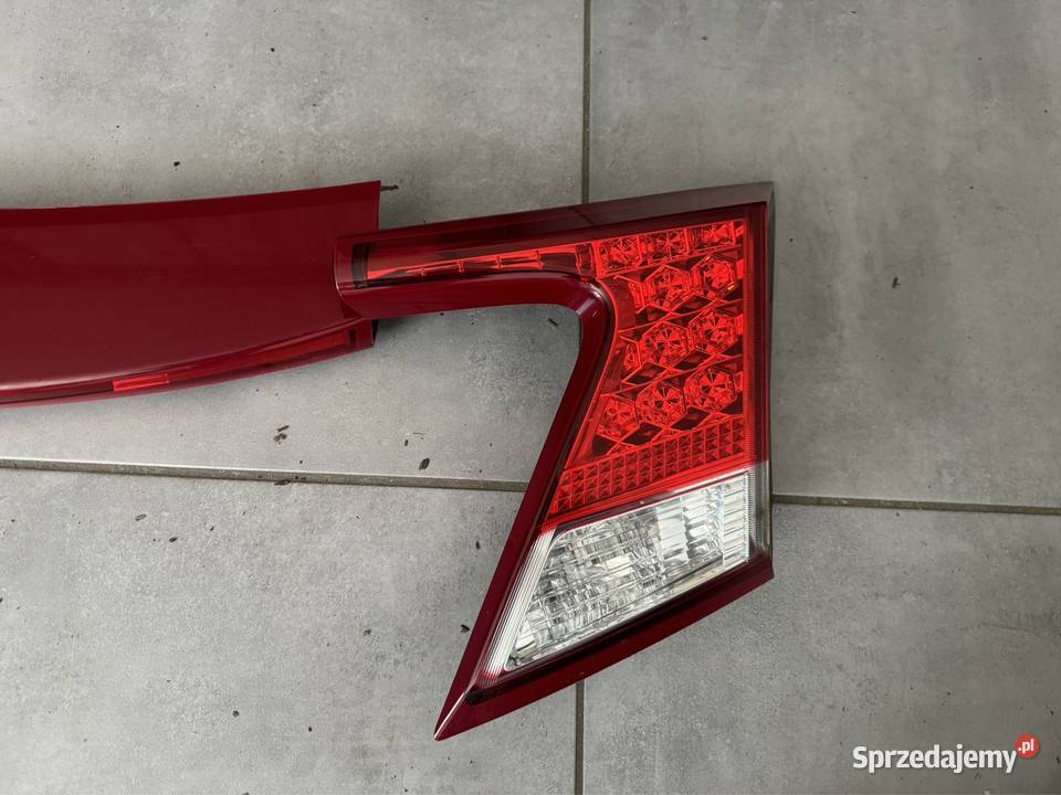 Honda Civic IX 5drz lampa tył blenda Kozubszczyzna