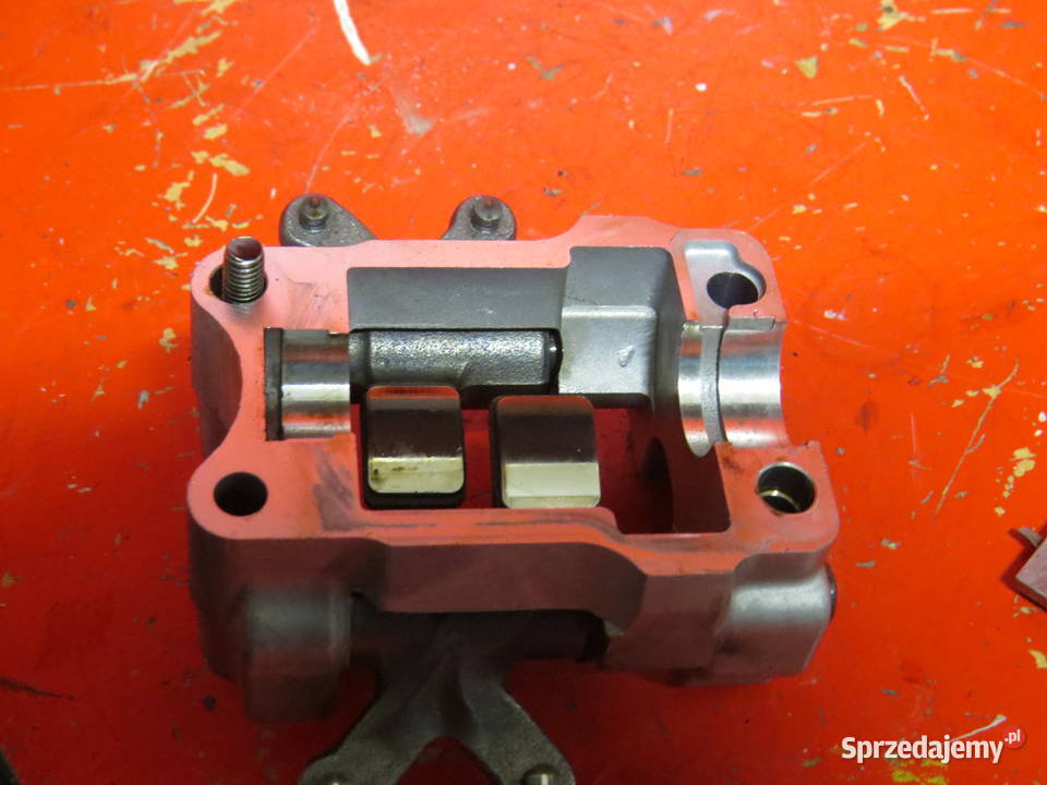 SUZUKI BURGMAN K7 200 125 150 głowica pokrywa