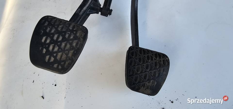 Pedał hamulca mercedes w124 1242900316 Pedały wielkopolskie sprzedam