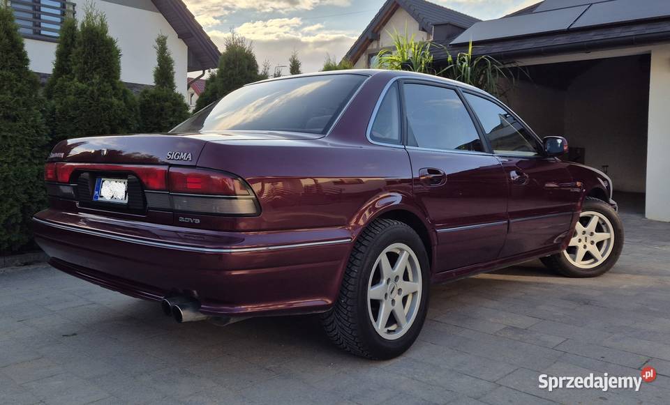 Mitsubishi Sigma 30 V6 177 Manual welurowa tapicerka