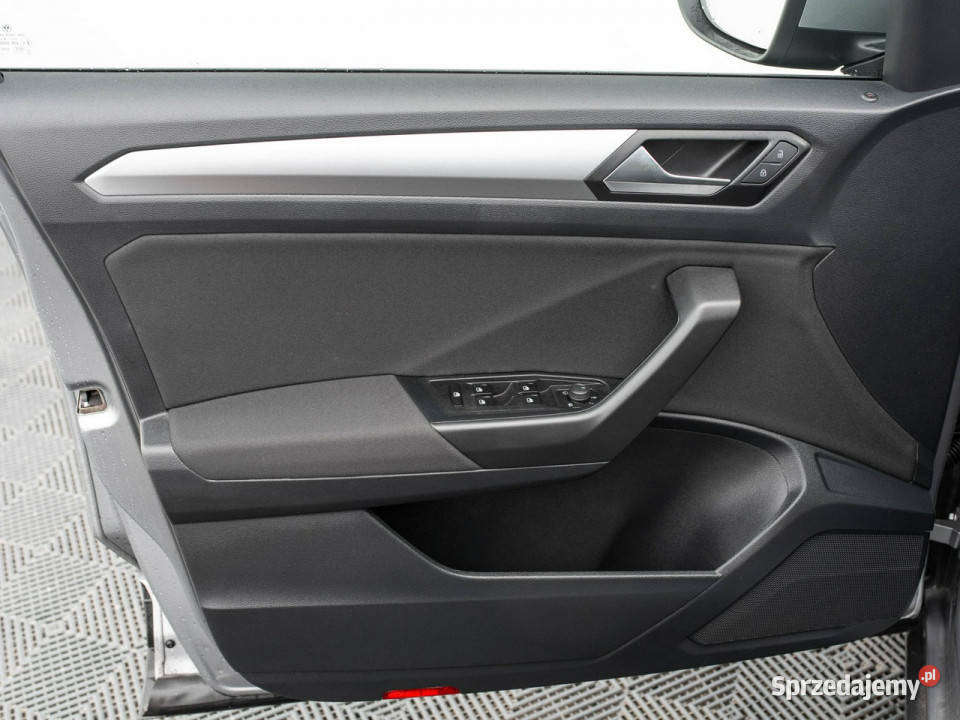 Volkswagen TRoc WJ1027M15 TSI Life DSG Podgrzf Pępowo