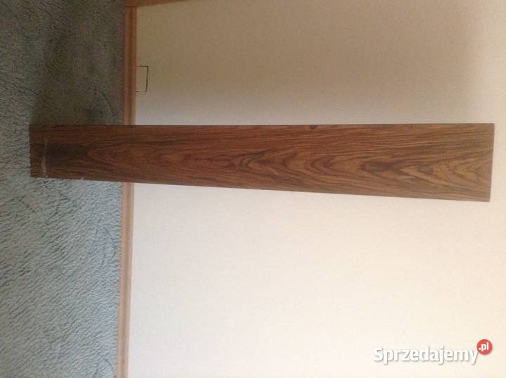 Półka z litego drewna jako stojąca do Opole