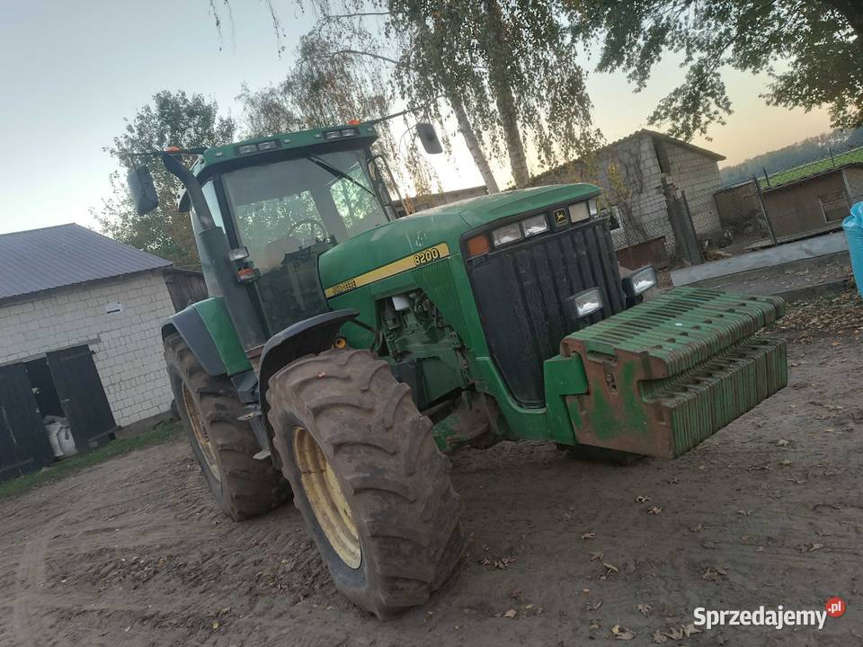 John Deere 8200