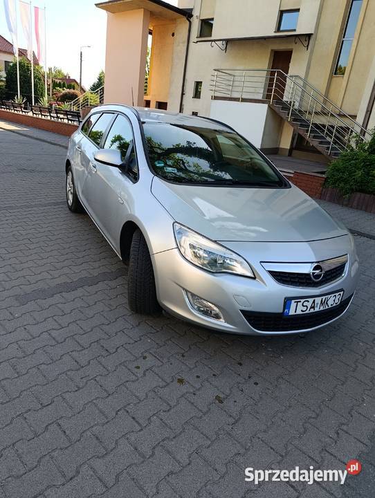 Opel Astra J 2011 Astra Ksawerów
