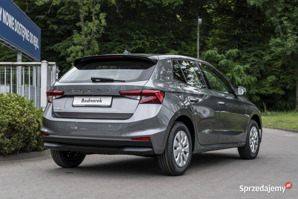 koda Fabia Essence 10 MPI 80 Dostępna ręki IV wielofunkcyjna kierownica łódzkie