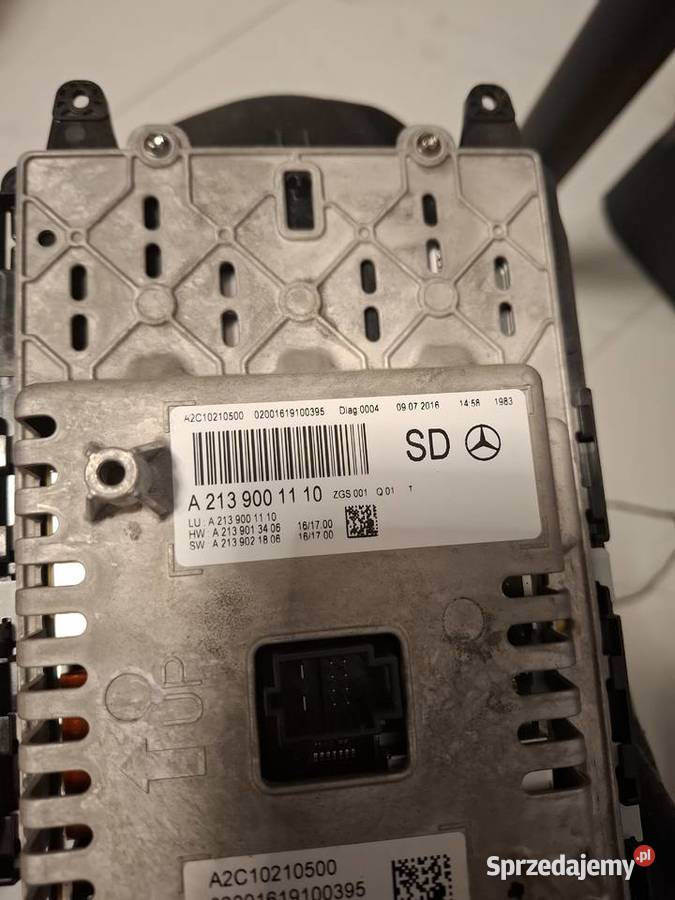 Mercedes E klasa W213 Monitor Wyswietlacz osobowe Wyposażenie wnętrza Leszno