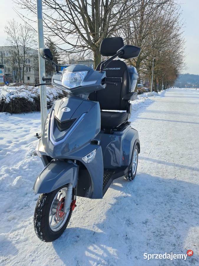 Elektryczny skuter Fasti 3 dach uchwyt na kule Kraków