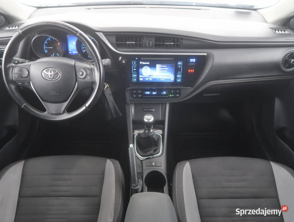 Toyota Auris 16 Valvematic czarny Bielany Wrocławskie