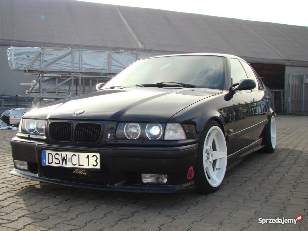 BMW E36 320i MPakiet czarny