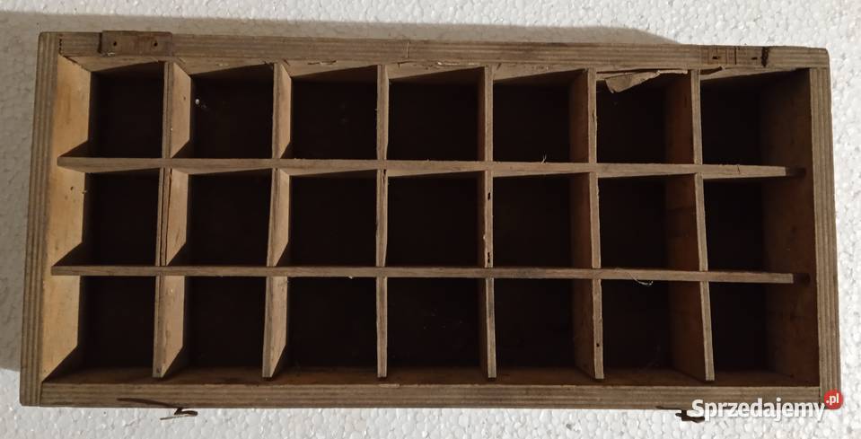 Stare drewniane pudełko z przegrodami łódzkie Łódź