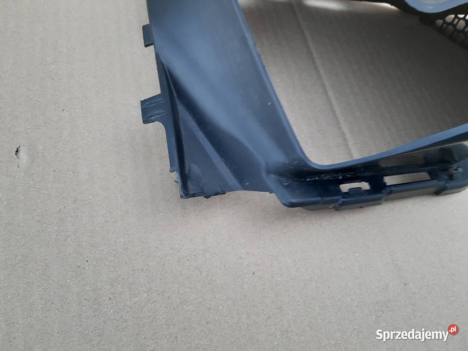 AUDI A3 RS3 8V KIEROWNICA POWIETRZA LEWA osobowe Kierownice powietrza Układ chłodzenia sprzedam