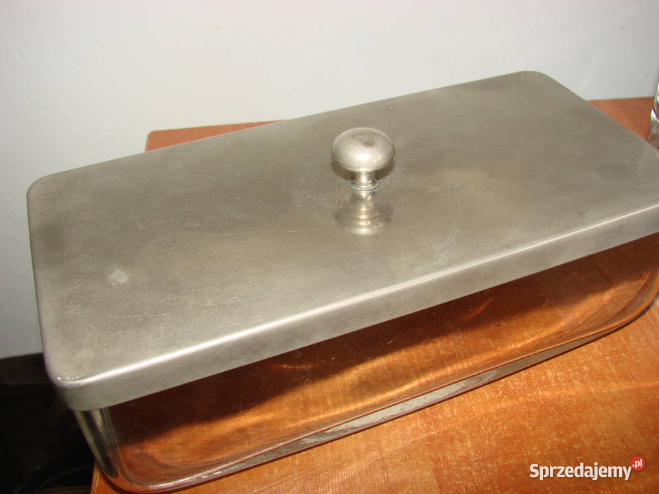 stary szklany pojemnik z metalową pokrywką pomorskie