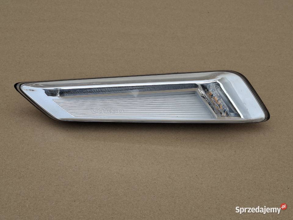 VOLVO FH5 KIERUNKOWSKAZ PRZEDŁUŻENIA DRZWI PRAWY Bieleń sprzedam