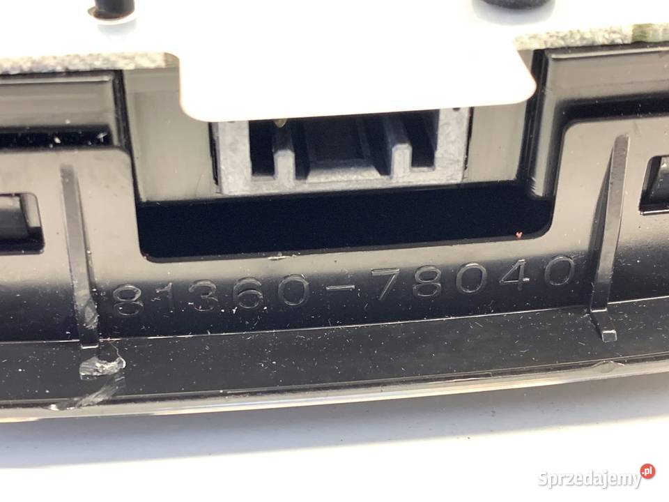 LAMPA SUFITOWA LEXUS LBX 8136078040 Crossover