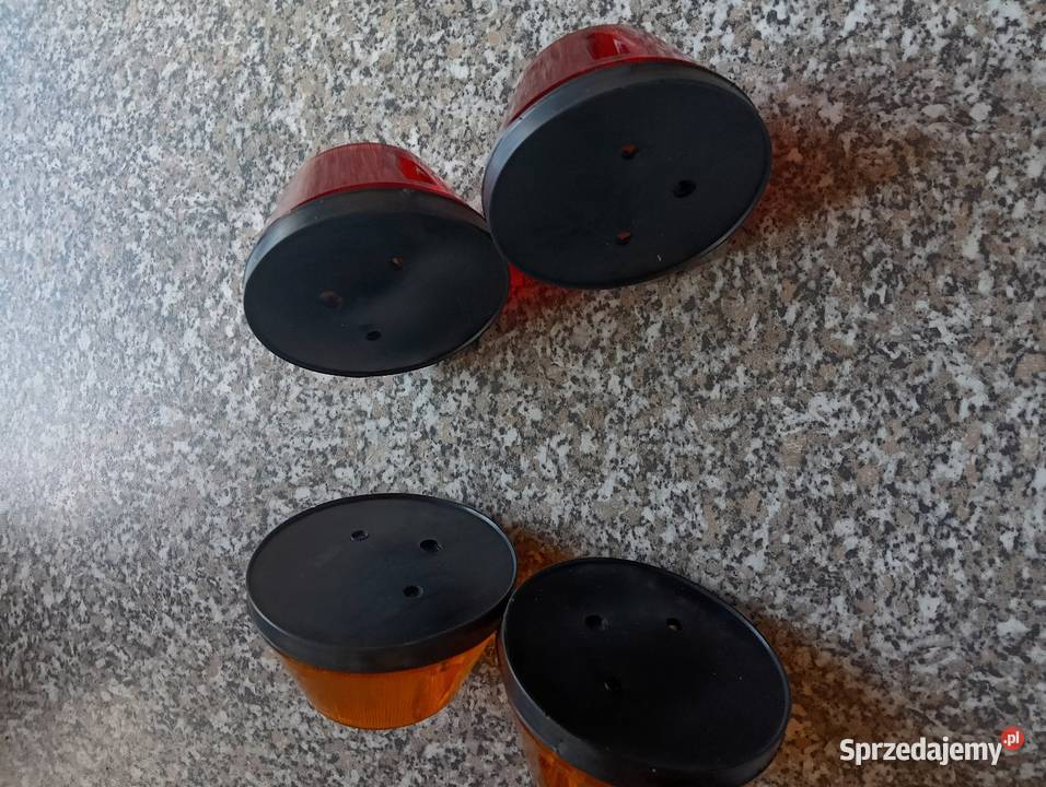 Lampy tylnie żuk Niewiadów