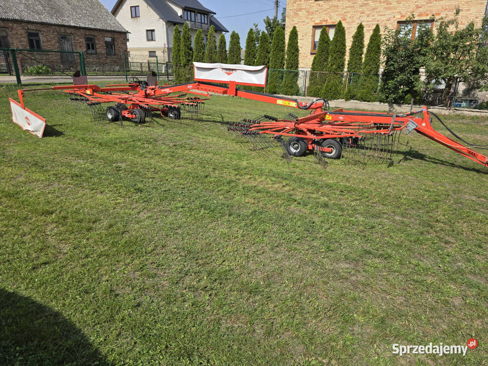 Zgrabiarka dwukaruzelowa KUHN GA 9032 Baliki